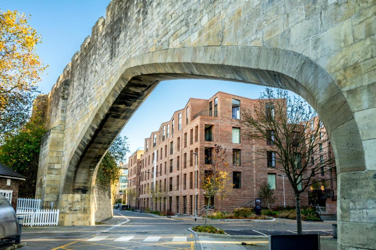 Apartamento Twenty Seven Hq York Exterior foto